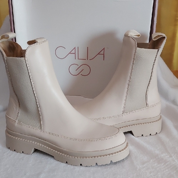 Calia Peyton Chelsea Boot - Picture 1 of 14